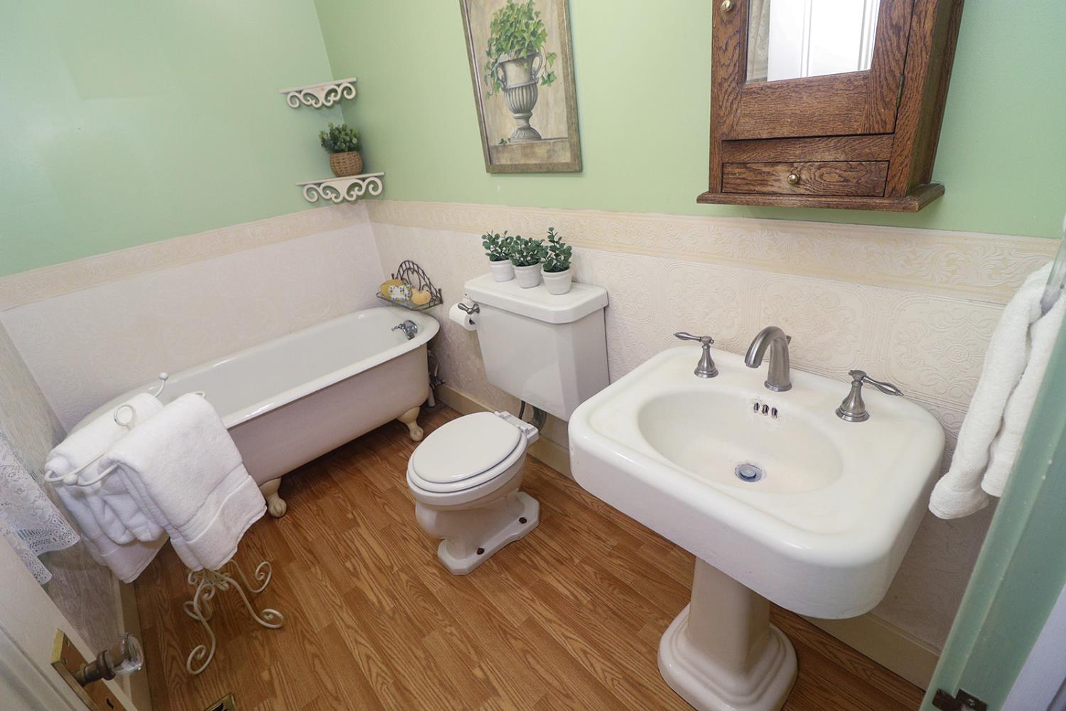 Detail Gallery Image 28 of 59 For 603 1st St, Woodland,  CA 95695 - 3 Beds | 2 Baths