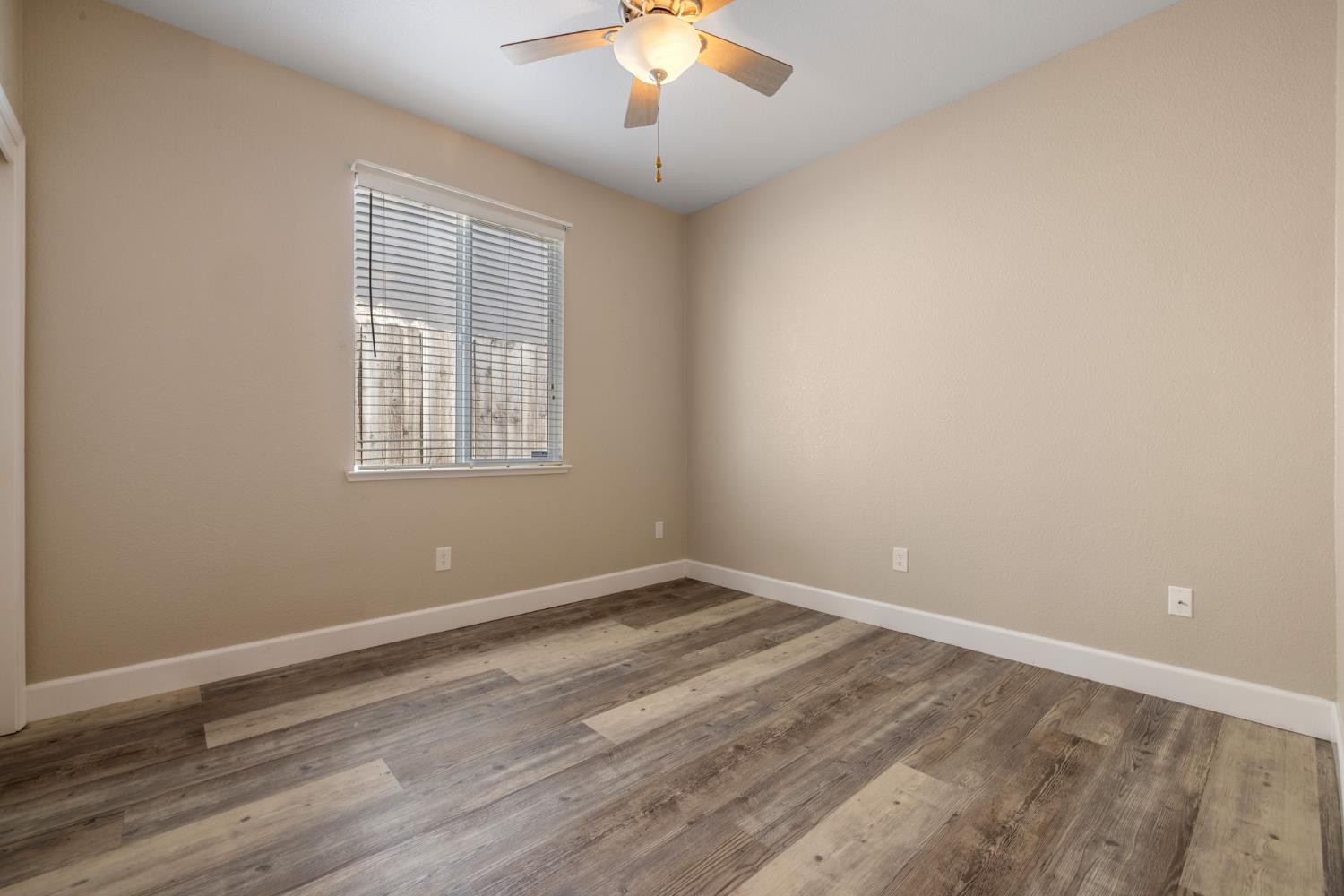Detail Gallery Image 15 of 55 For 3917 Dragoo Park Dr, Modesto,  CA 95356 - 4 Beds | 2 Baths