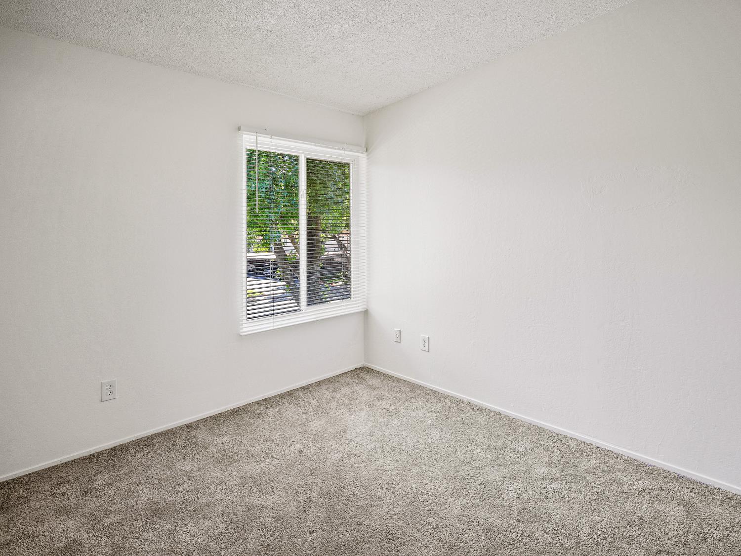Detail Gallery Image 13 of 24 For 8881 La Riviera Dr #C,  Sacramento,  CA 95826 - 3 Beds | 1/1 Baths
