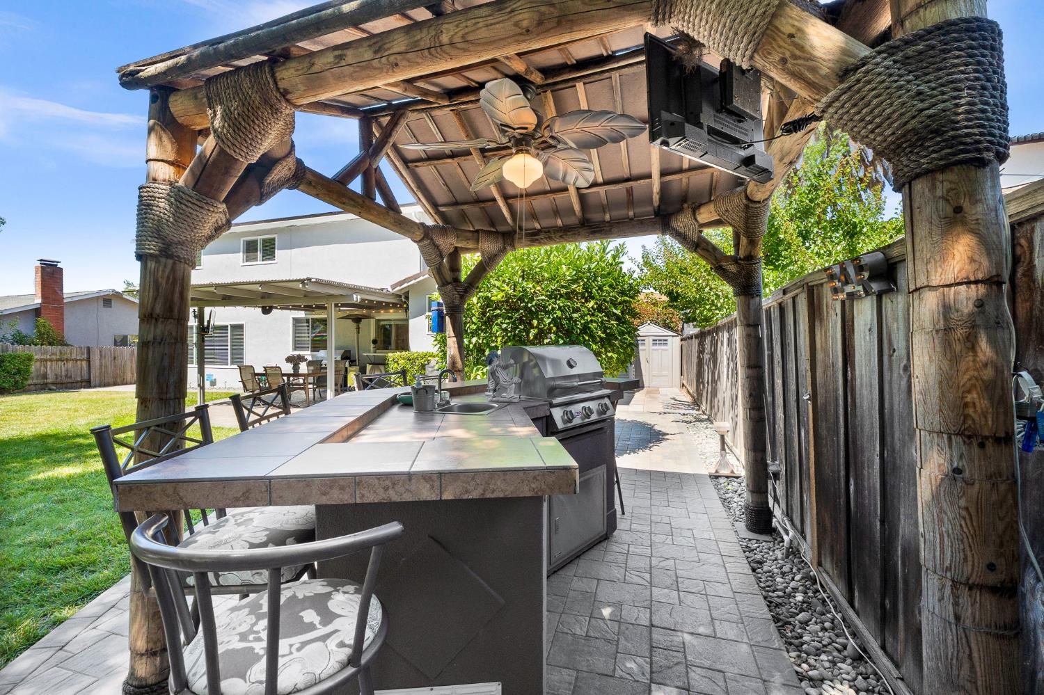 Detail Gallery Image 34 of 41 For 8107 Peppertree Rd, Dublin,  CA 94568 - 4 Beds | 2 Baths