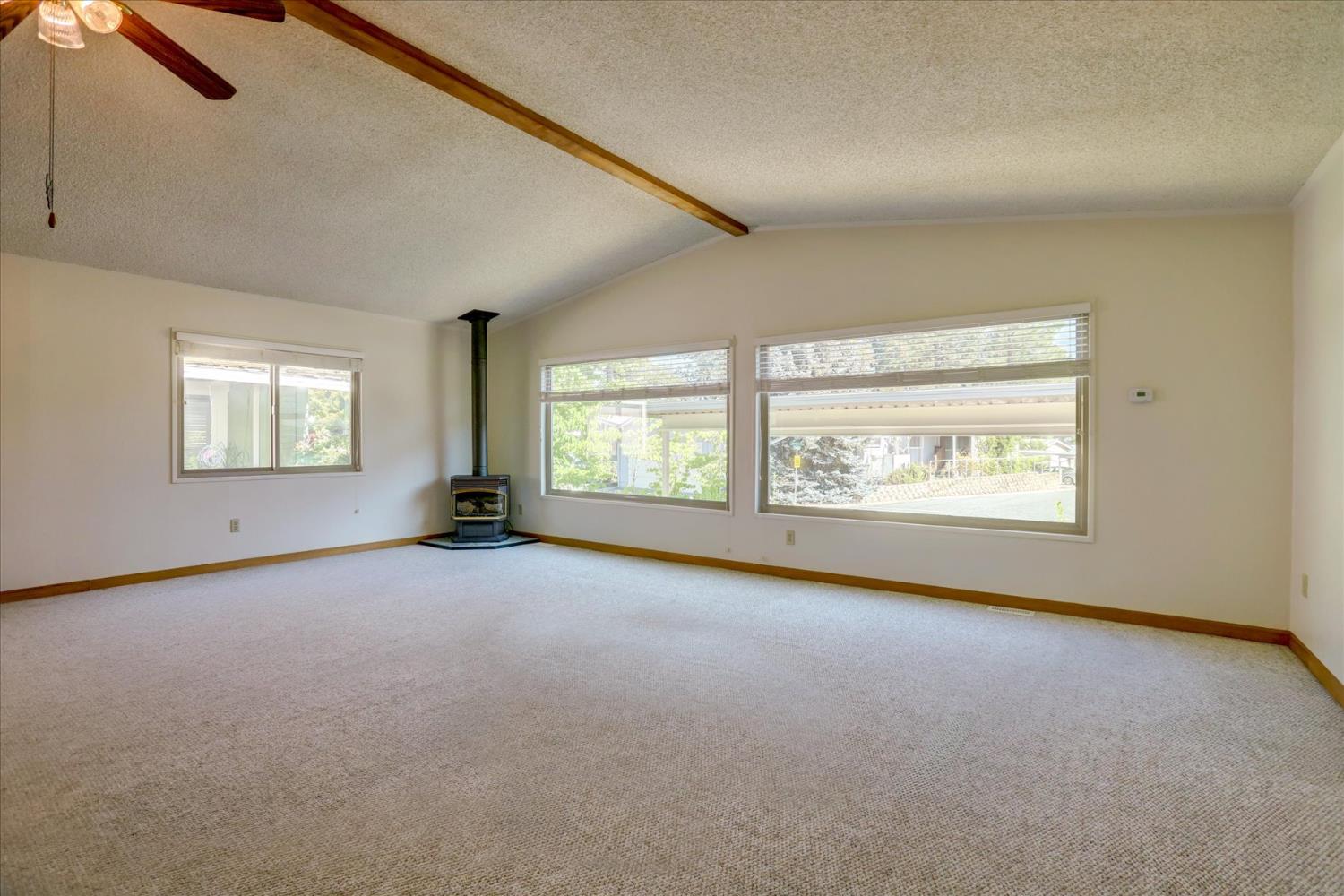 Detail Gallery Image 8 of 68 For 10046 Dalewood Way, Grass Valley,  CA 95949 - 2 Beds | 2 Baths