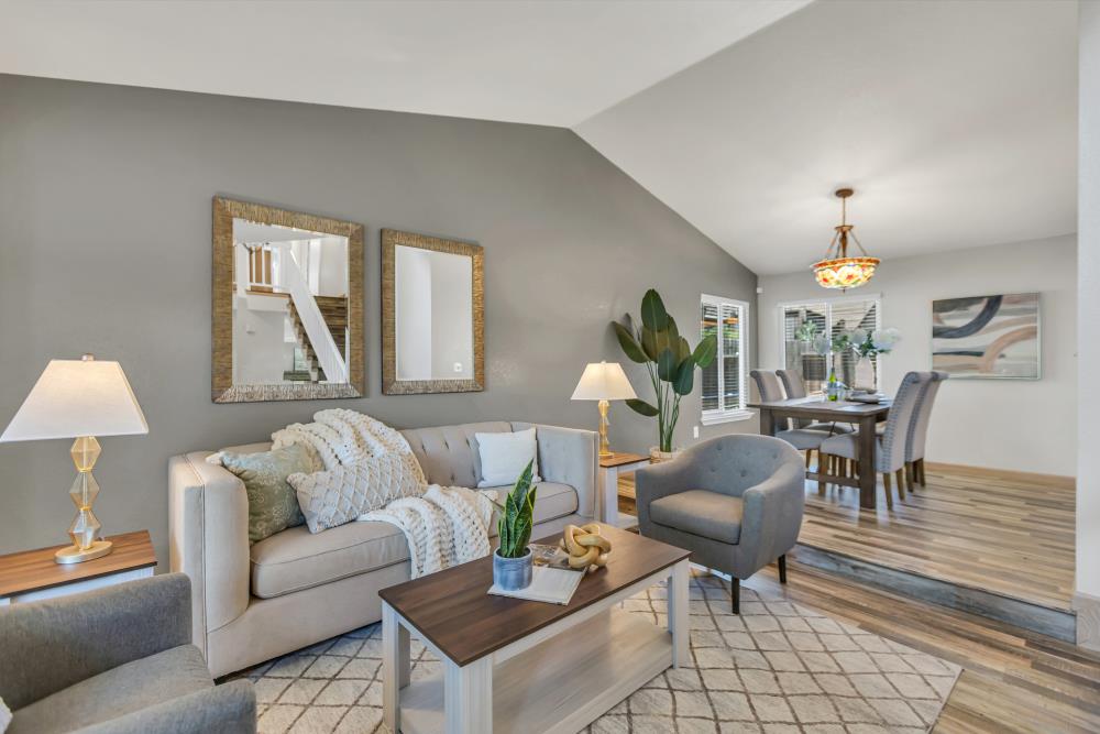 Detail Gallery Image 8 of 65 For 6745 Ashington Way, Elk Grove,  CA 95758 - 4 Beds | 3 Baths