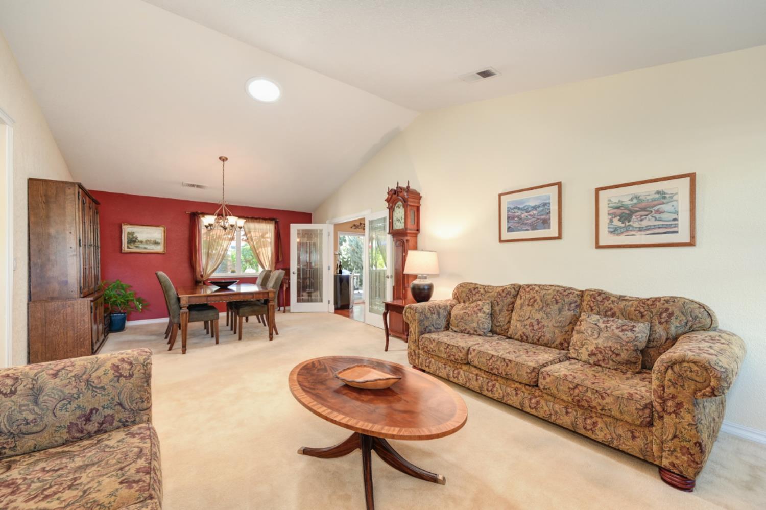 Detail Gallery Image 7 of 42 For 2421 Huckleberry Ln, Valley Springs,  CA 95252 - 3 Beds | 2 Baths