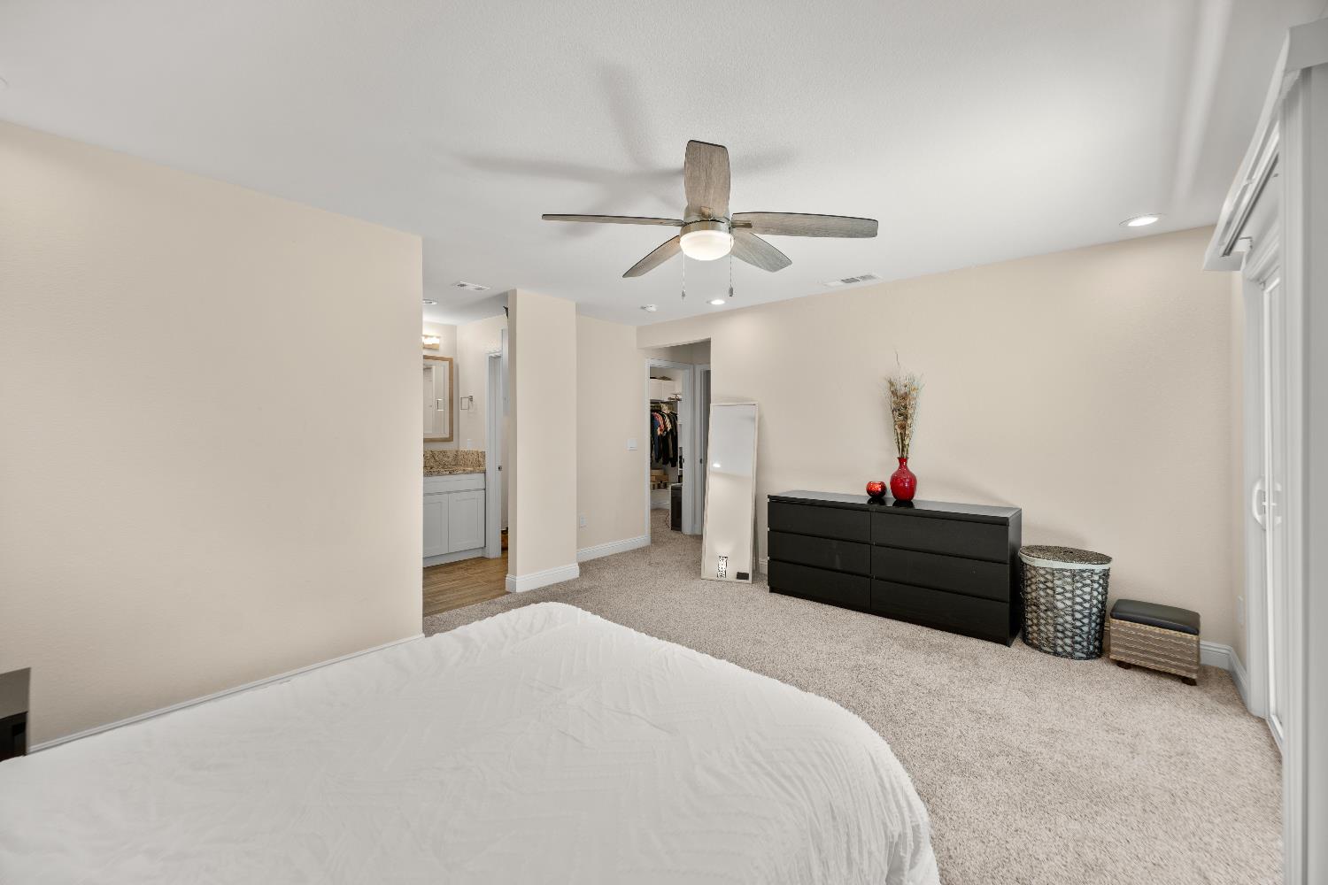 Detail Gallery Image 37 of 60 For 6936 Kon Tiki Dr, Orangevale,  CA 95662 - 4 Beds | 2/1 Baths