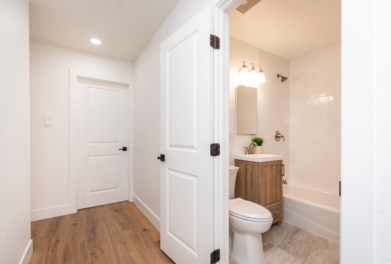 Detail Gallery Image 37 of 62 For 4924 Buena Vista Ave, Fair Oaks,  CA 95628 - 3 Beds | 2 Baths