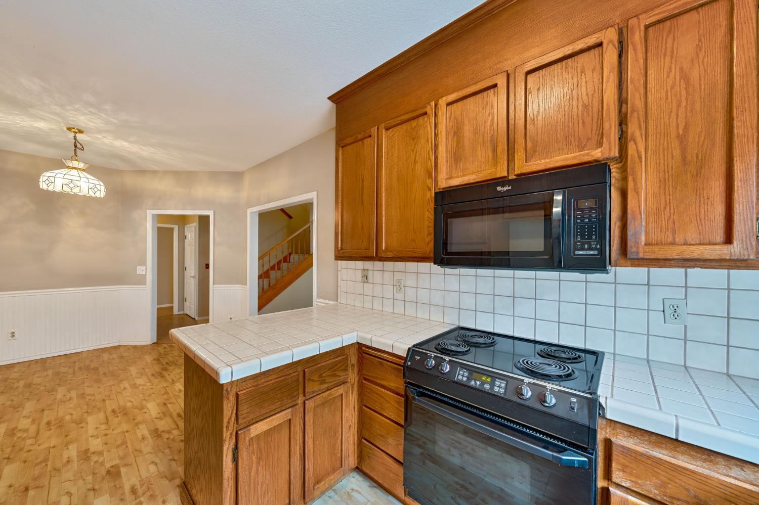 Detail Gallery Image 17 of 36 For 6736 Folkstone Way, Elk Grove,  CA 95758 - 4 Beds | 3 Baths