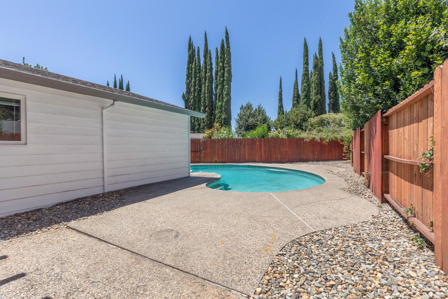 Detail Gallery Image 35 of 40 For 2537 Warrego Way, Sacramento,  CA 95826 - 4 Beds | 2/1 Baths