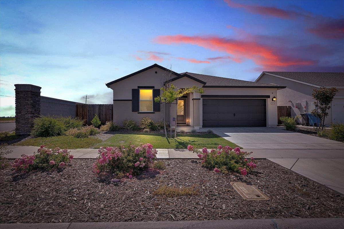 Detail Gallery Image 1 of 28 For 5516 Sunhaven St, Marysville,  CA 95901 - 3 Beds | 2 Baths