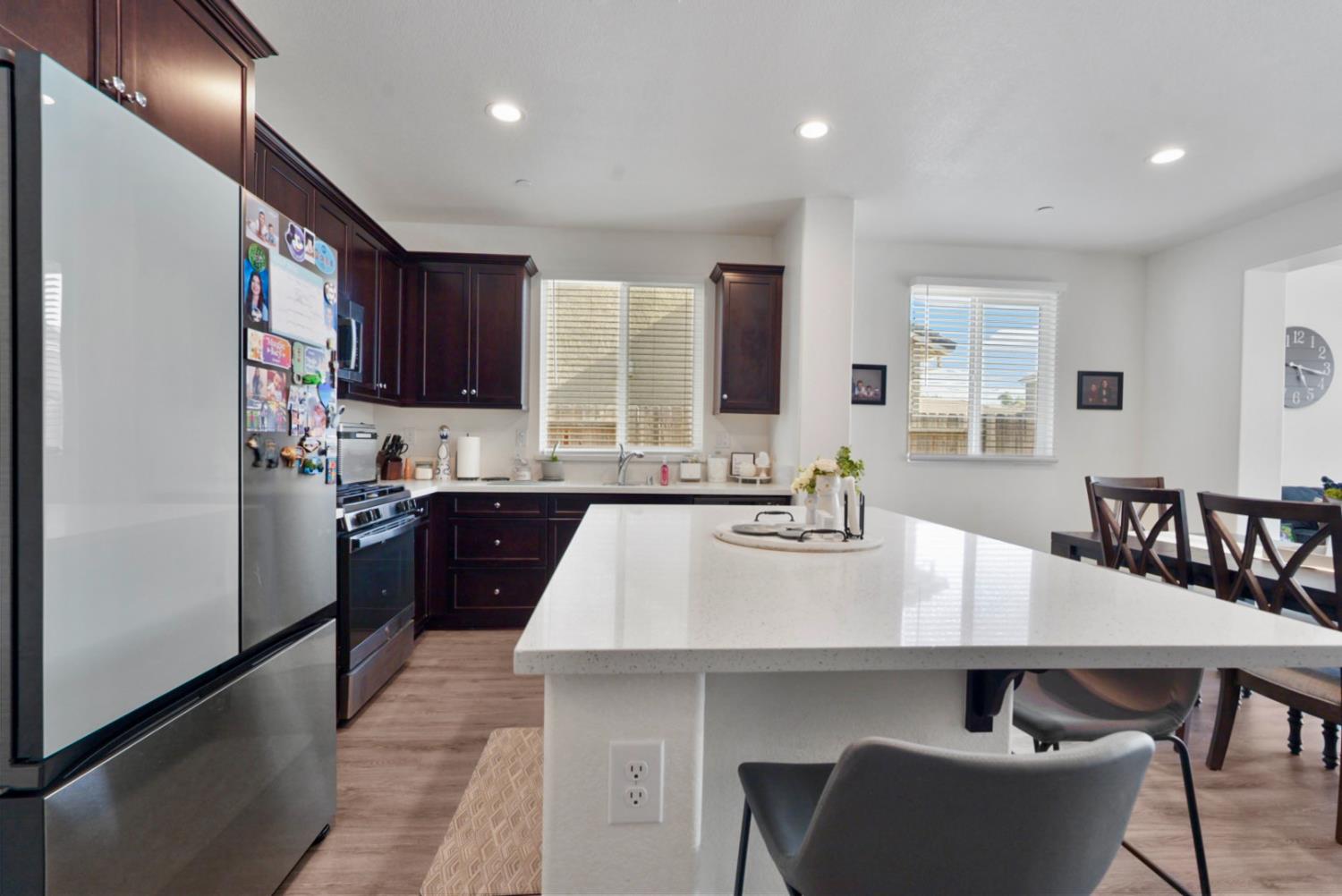 Detail Gallery Image 9 of 33 For 453 Daffodil Dr, Merced,  CA 95341 - 3 Beds | 2 Baths
