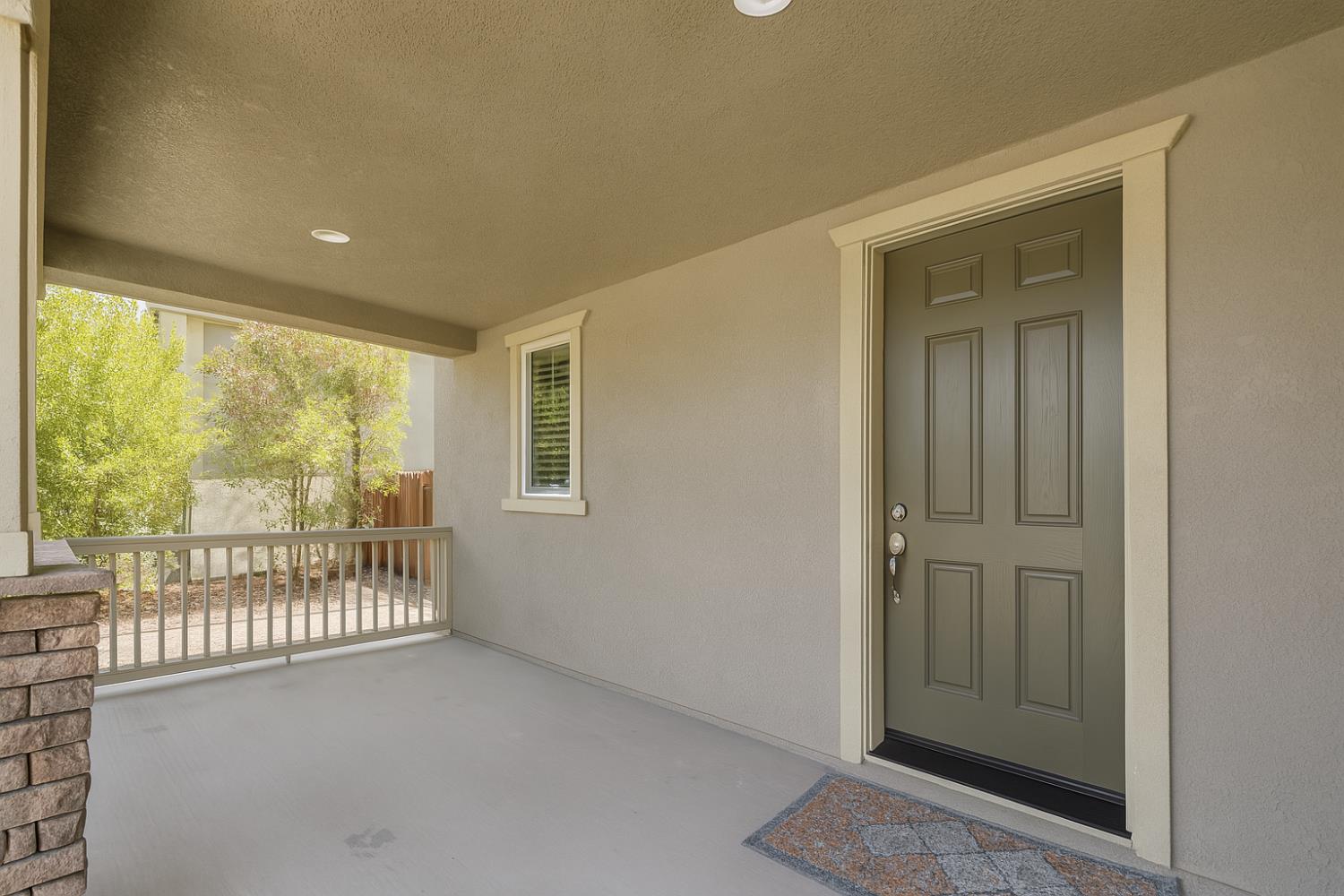 Detail Gallery Image 5 of 33 For 2544 Mack Way, Woodland,  CA 95776 - 4 Beds | 3 Baths