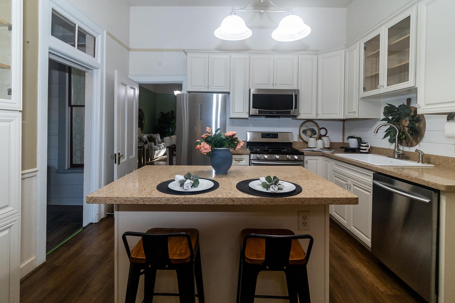 Detail Gallery Image 14 of 59 For 603 1st St, Woodland,  CA 95695 - 3 Beds | 2 Baths