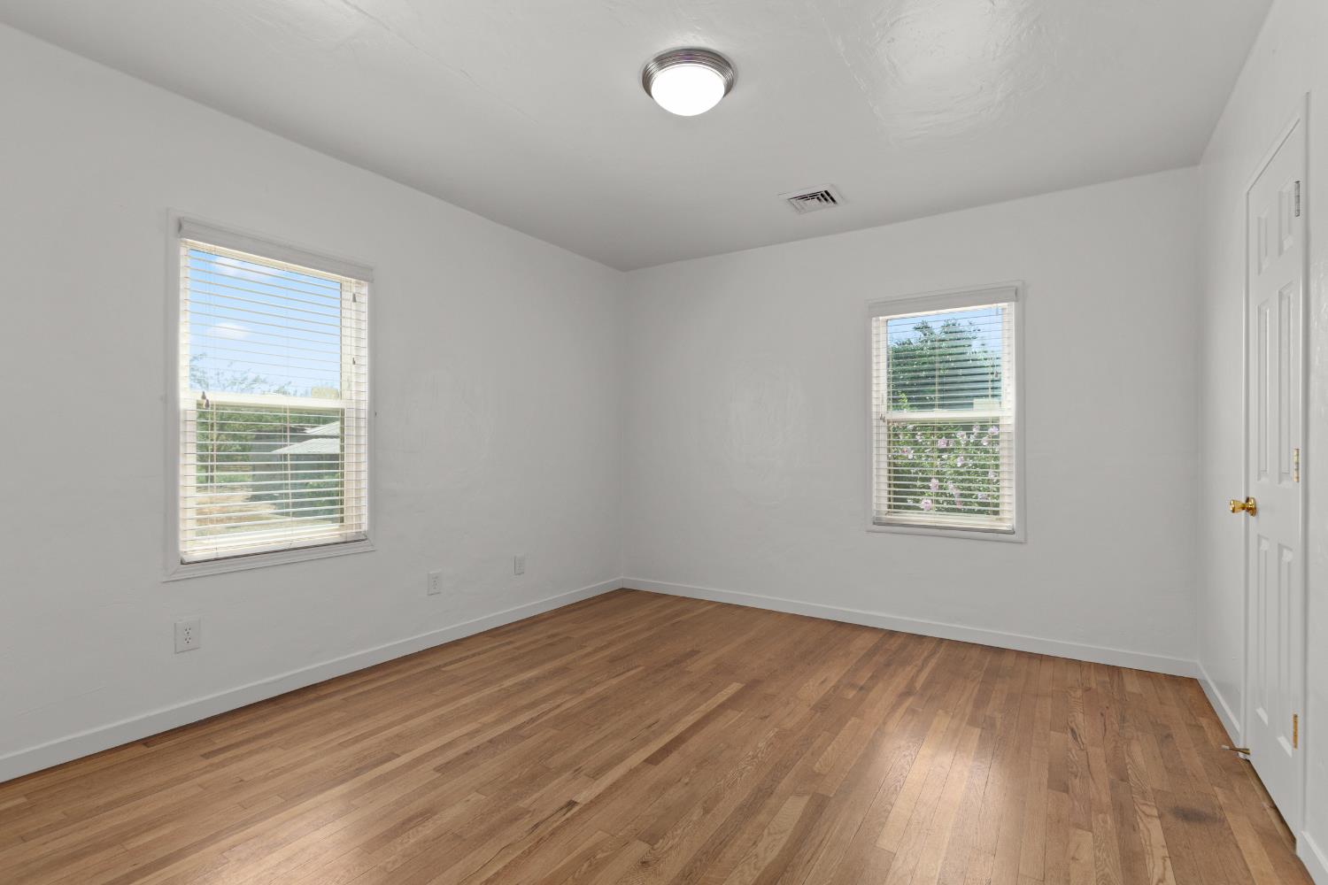 Detail Gallery Image 14 of 25 For 3030 Pioneer Rd, Hughson,  CA 95326 - 3 Beds | 1 Baths