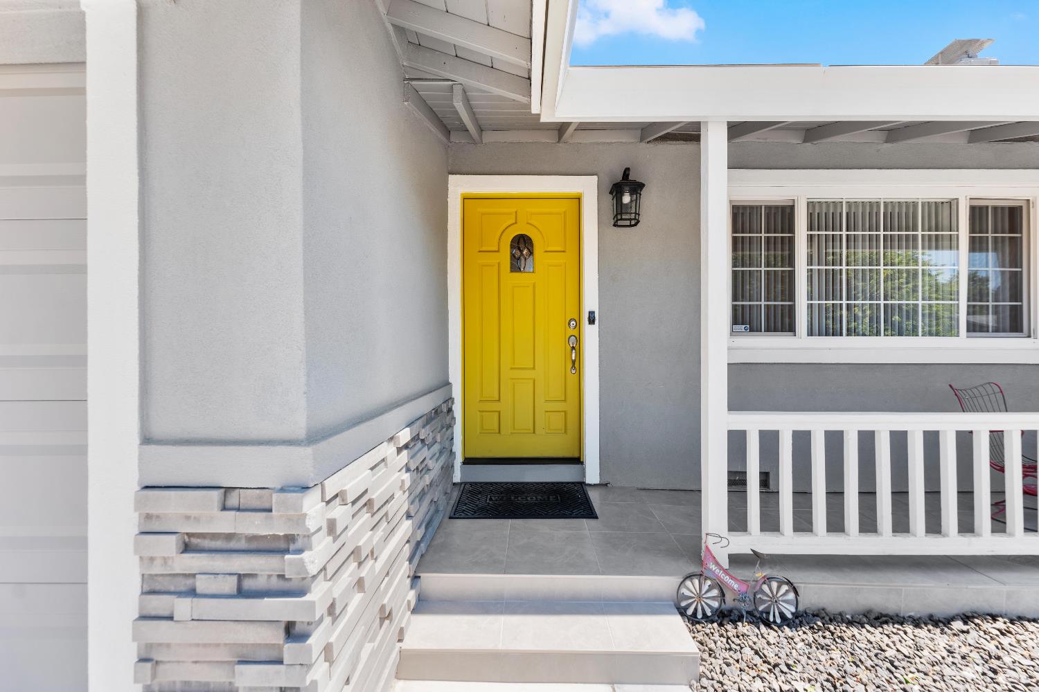 Detail Gallery Image 7 of 60 For 6936 Kon Tiki Dr, Orangevale,  CA 95662 - 4 Beds | 2/1 Baths