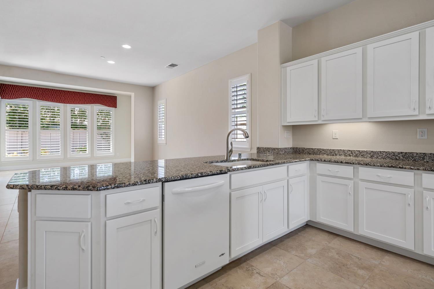 Detail Gallery Image 20 of 55 For 1264 Elm Ridge St, Manteca,  CA 95336 - 3 Beds | 2/1 Baths