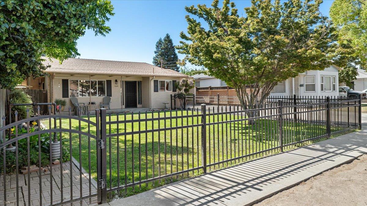 Detail Gallery Image 3 of 35 For 160 Lambuth Ave, Oakdale,  CA 95361 - 2 Beds | 2 Baths