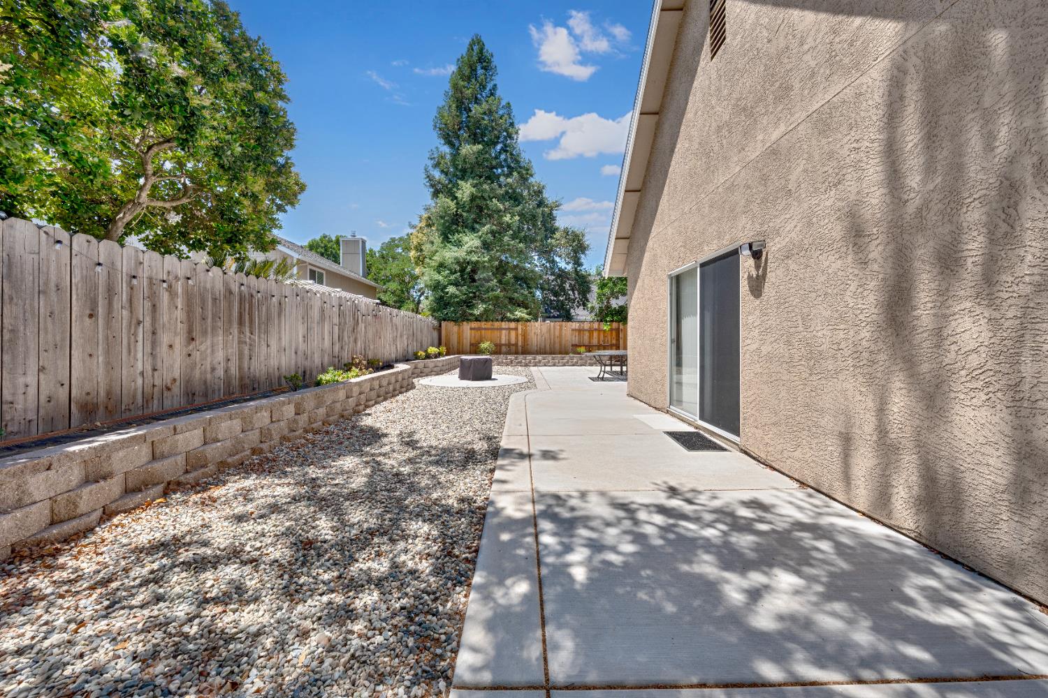 Detail Gallery Image 35 of 36 For 6736 Folkstone Way, Elk Grove,  CA 95758 - 4 Beds | 3 Baths