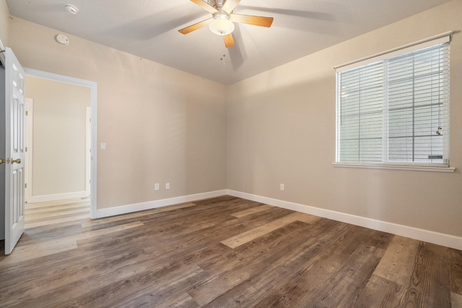 Detail Gallery Image 10 of 55 For 3917 Dragoo Park Dr, Modesto,  CA 95356 - 4 Beds | 2 Baths