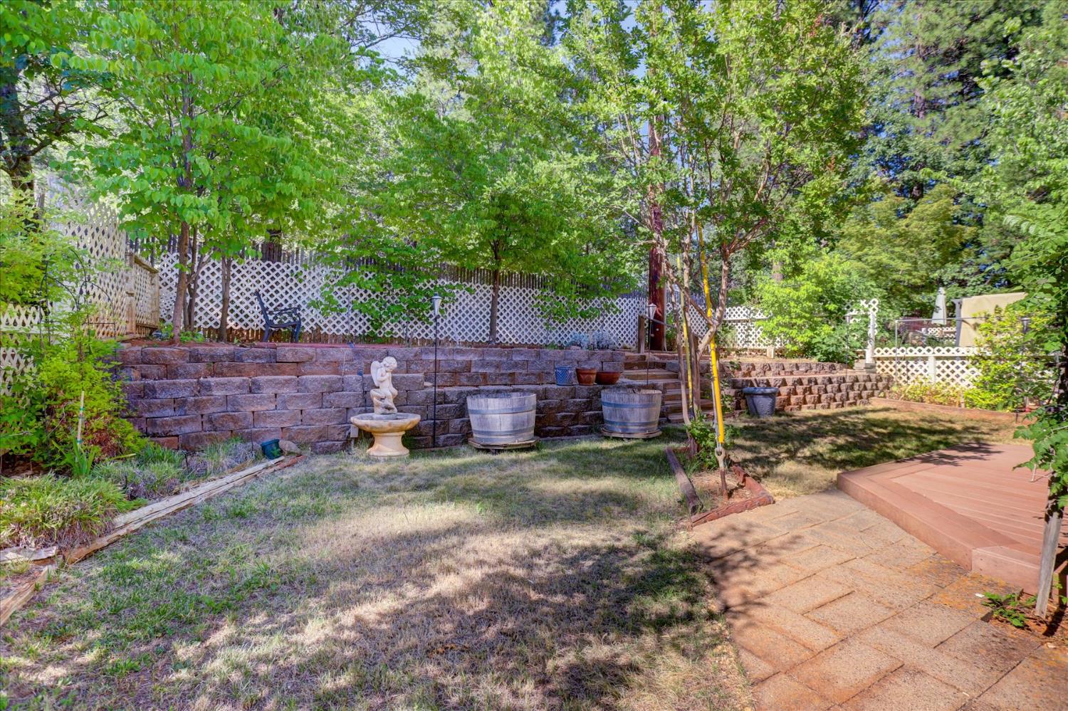 Detail Gallery Image 40 of 68 For 10046 Dalewood Way, Grass Valley,  CA 95949 - 2 Beds | 2 Baths