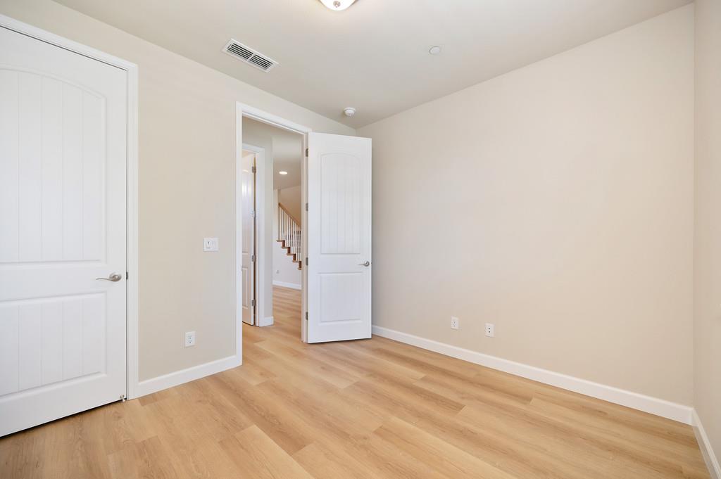 Detail Gallery Image 9 of 40 For 3096 Apache St, West Sacramento,  CA 95691 - 4 Beds | 3 Baths
