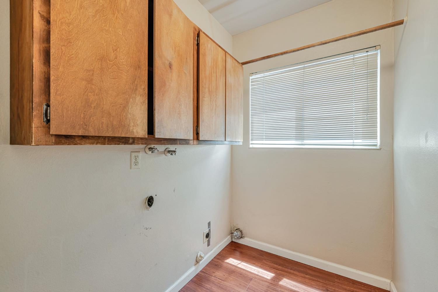 Detail Gallery Image 34 of 38 For 5544 Montia Ct, Orangevale,  CA 95662 - 4 Beds | 2/1 Baths
