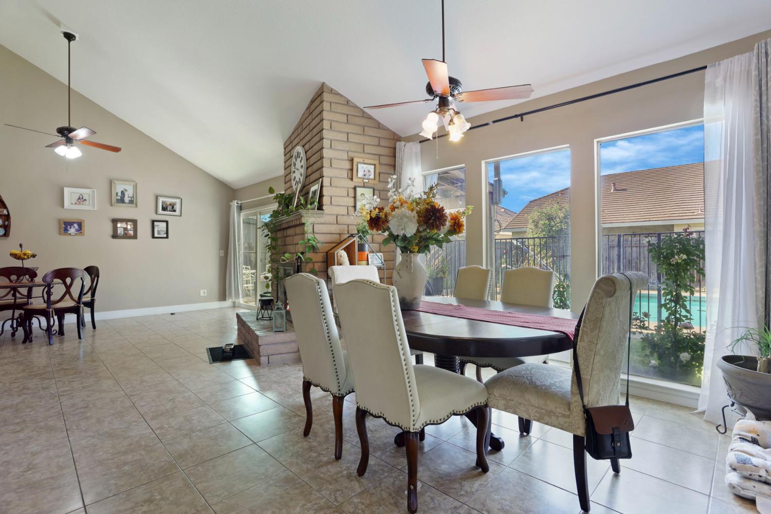 Detail Gallery Image 13 of 47 For 2300 Senimi Cir, Ceres,  CA 95307 - 4 Beds | 3 Baths