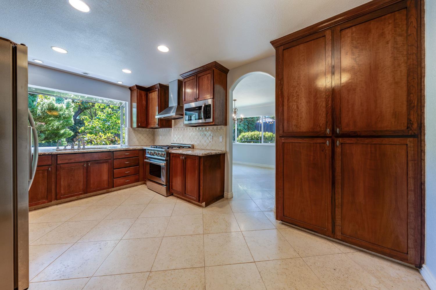 Detail Gallery Image 27 of 64 For 5352 Wedge Cir, Fair Oaks,  CA 95628 - 3 Beds | 2 Baths