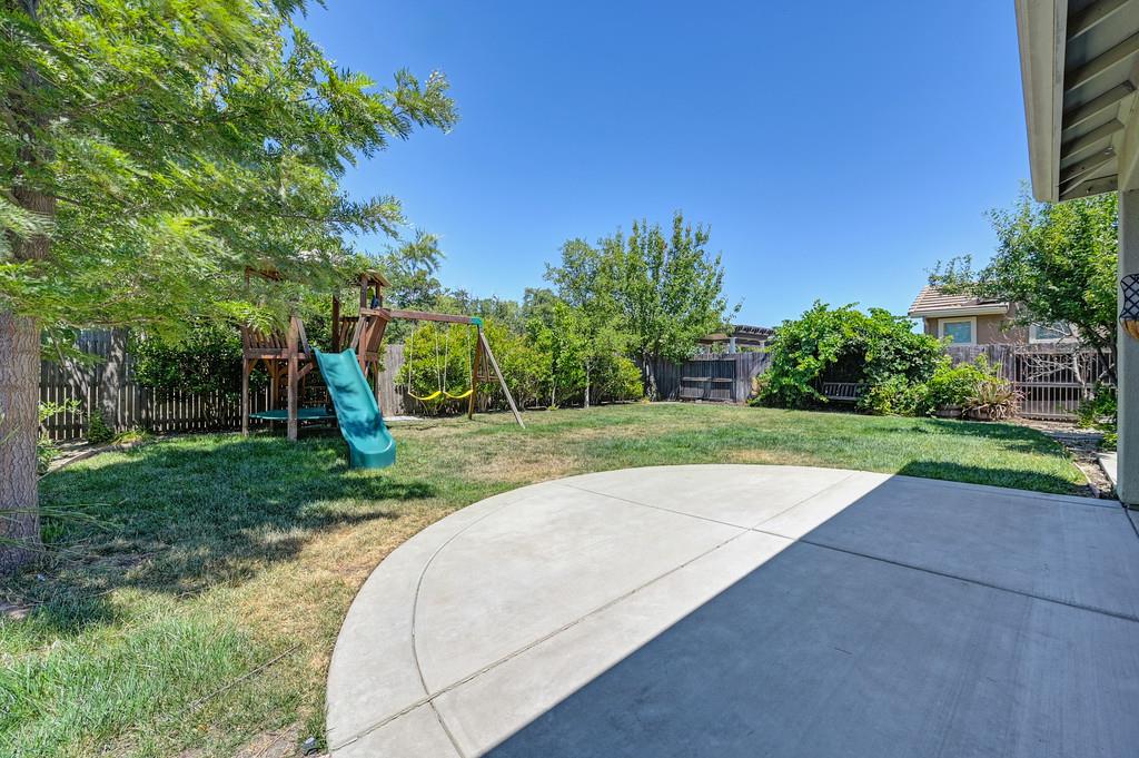Detail Gallery Image 32 of 40 For 3096 Apache St, West Sacramento,  CA 95691 - 4 Beds | 3 Baths