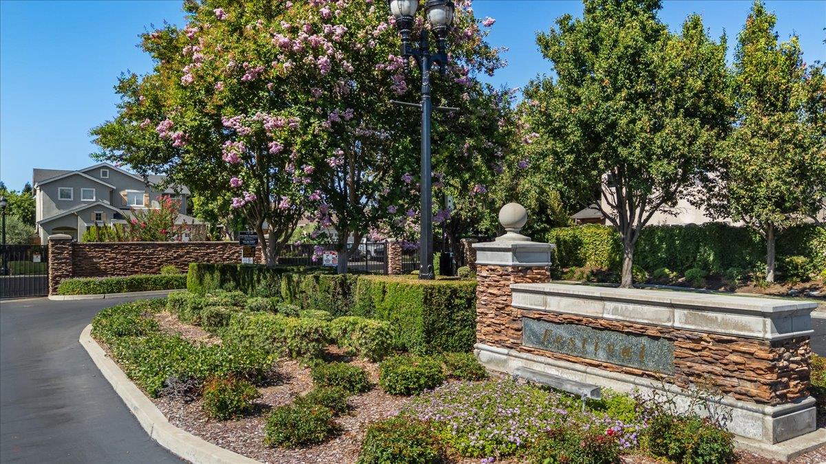 Detail Gallery Image 66 of 72 For 2520 Carnival Dr, Turlock,  CA 95380 - 5 Beds | 3 Baths