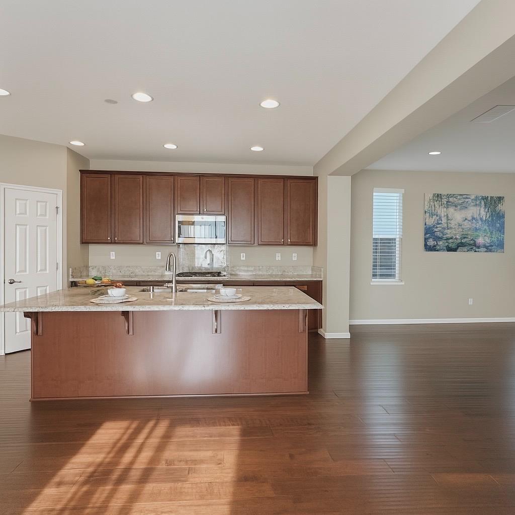Detail Gallery Image 12 of 33 For 2544 Mack Way, Woodland,  CA 95776 - 4 Beds | 3 Baths