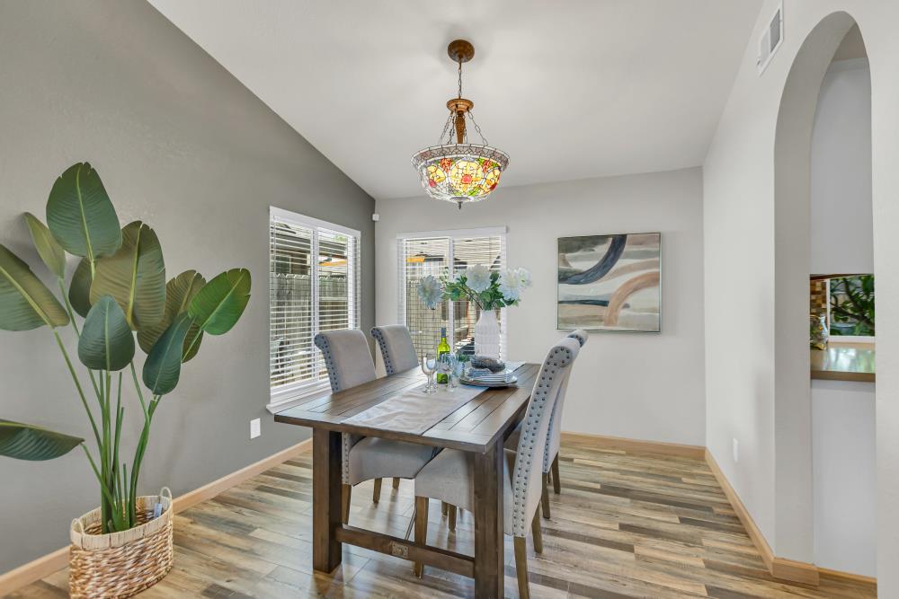 Detail Gallery Image 11 of 65 For 6745 Ashington Way, Elk Grove,  CA 95758 - 4 Beds | 3 Baths