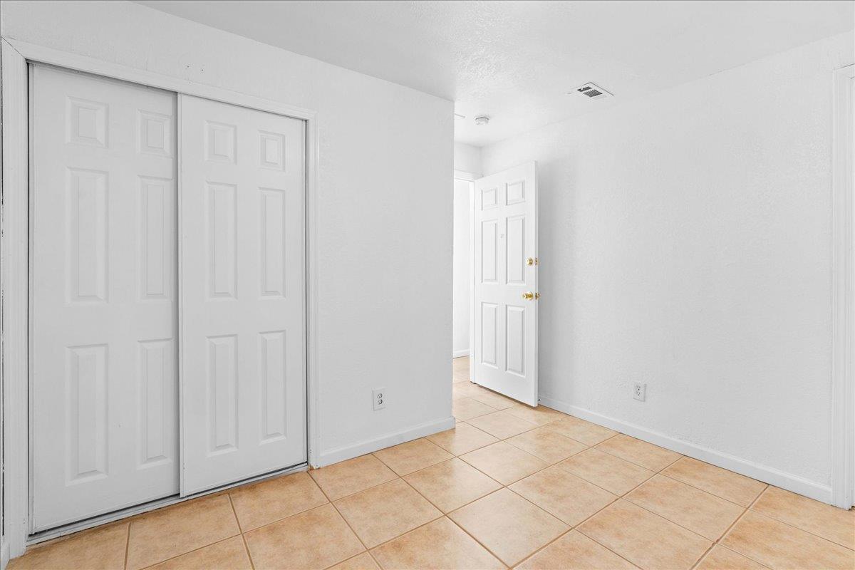 Detail Gallery Image 24 of 31 For 2117 Violet, Sacramento,  CA 95825 - 8 Beds | 4 Baths