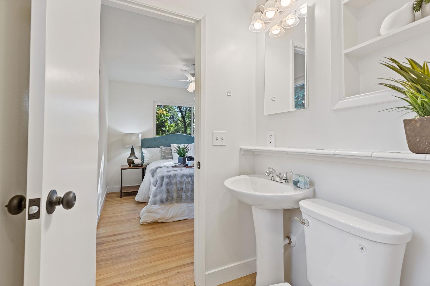 Detail Gallery Image 18 of 34 For 668 Crestview Dr, Diamond Springs,  CA 95619 - 3 Beds | 2 Baths
