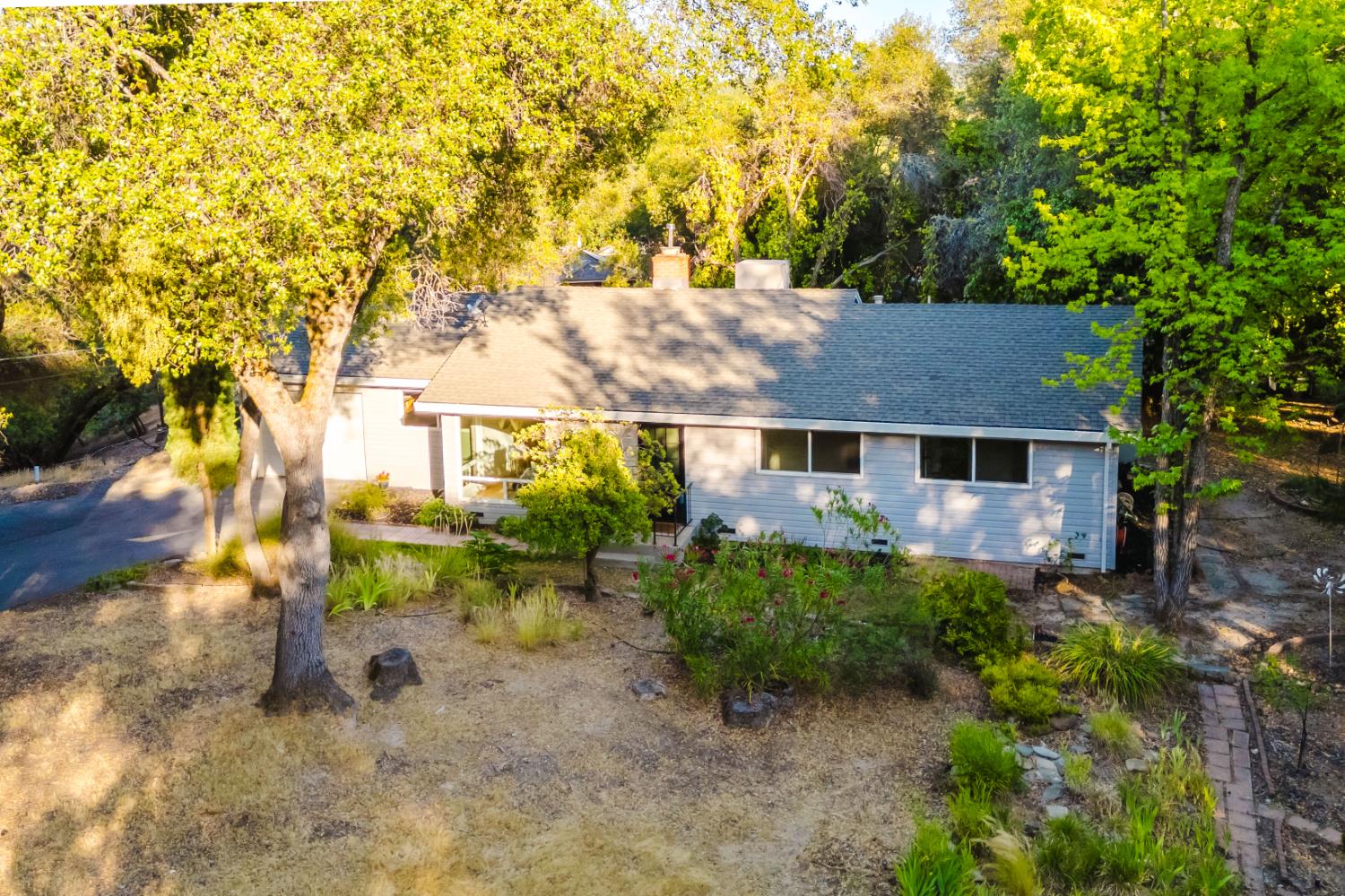 Detail Gallery Image 27 of 34 For 668 Crestview Dr, Diamond Springs,  CA 95619 - 3 Beds | 2 Baths