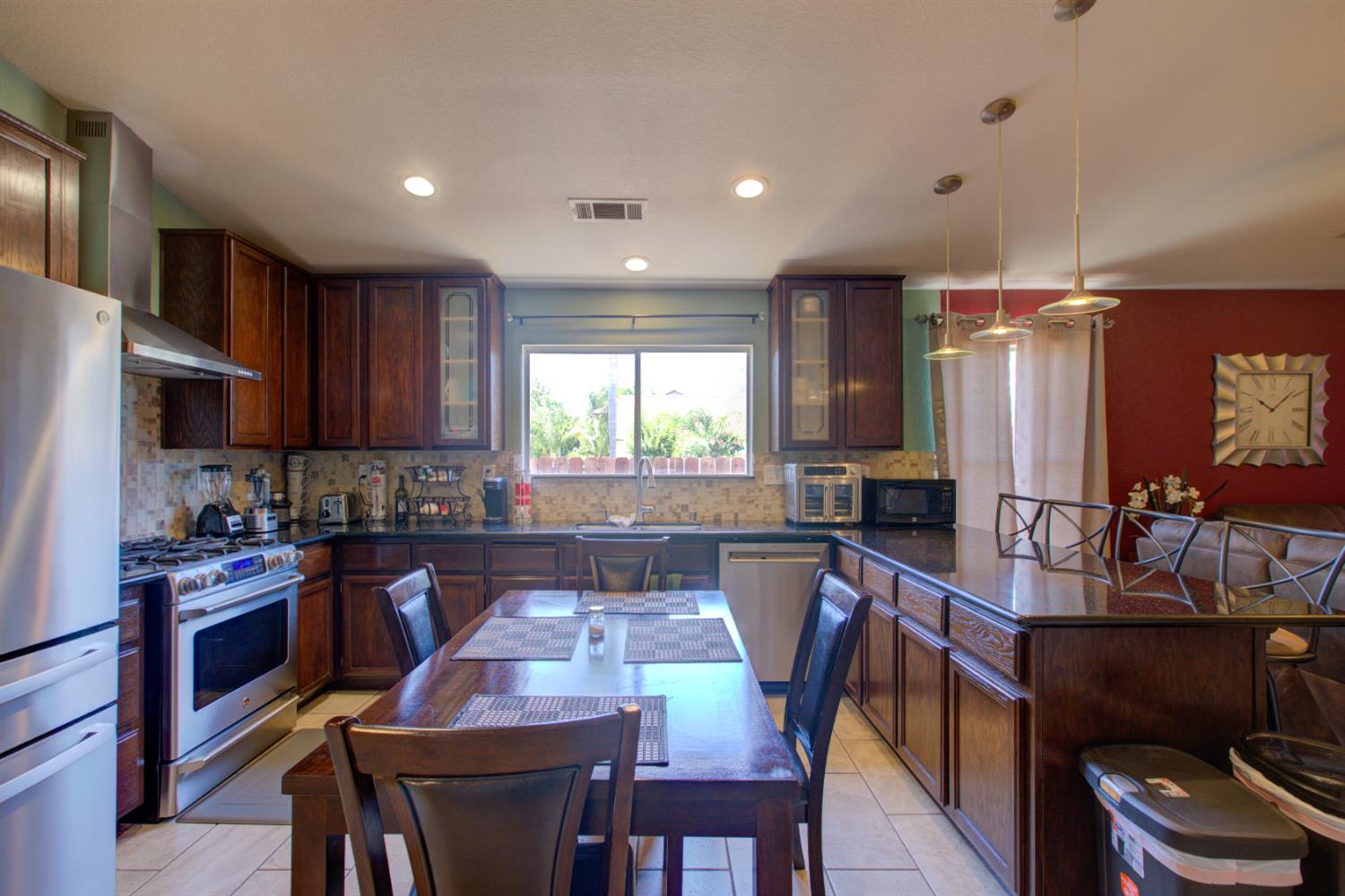 Detail Gallery Image 17 of 31 For 3129 Malik Ave, Ceres,  CA 95307 - 4 Beds | 2 Baths
