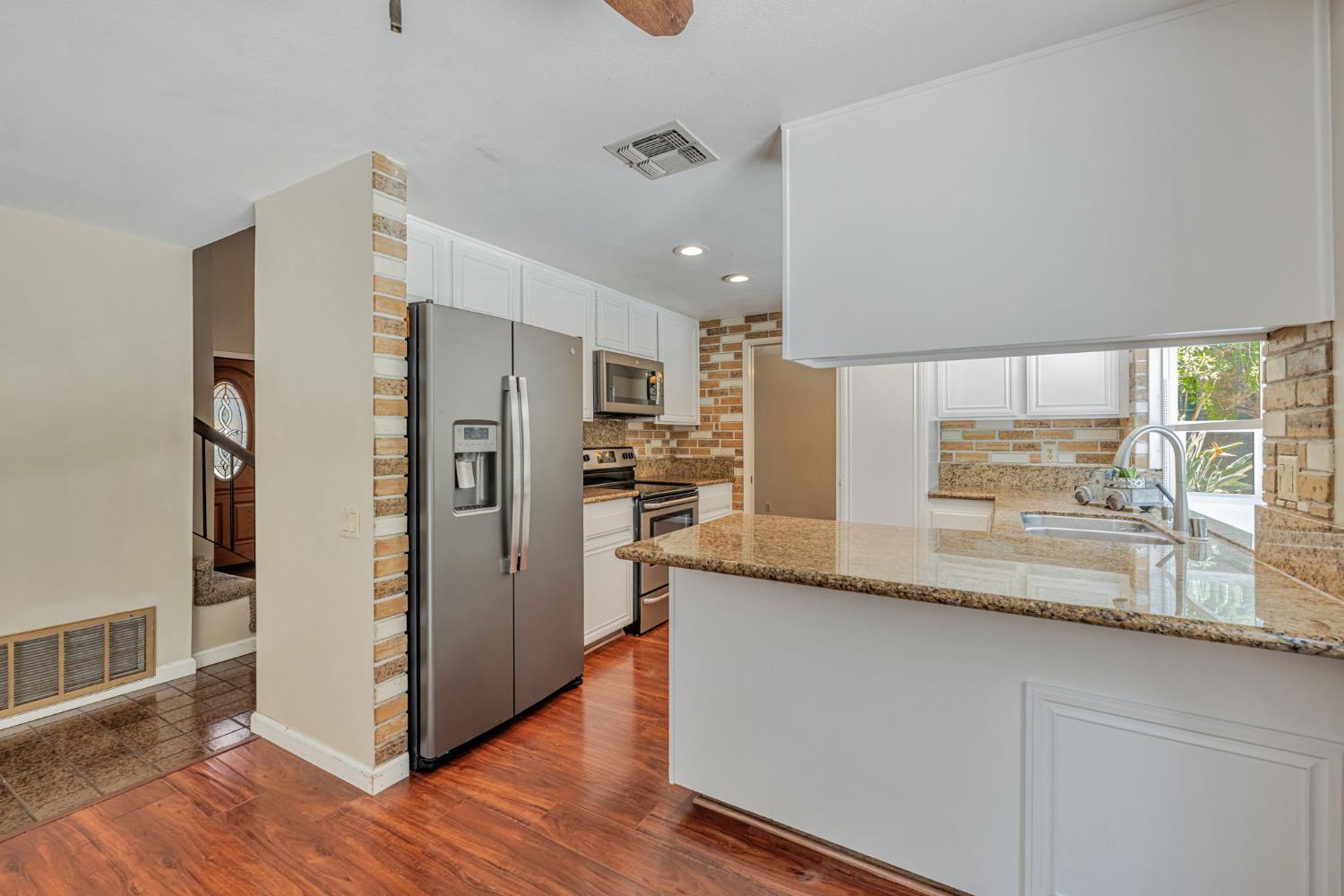 Detail Gallery Image 17 of 38 For 5544 Montia Ct, Orangevale,  CA 95662 - 4 Beds | 2/1 Baths