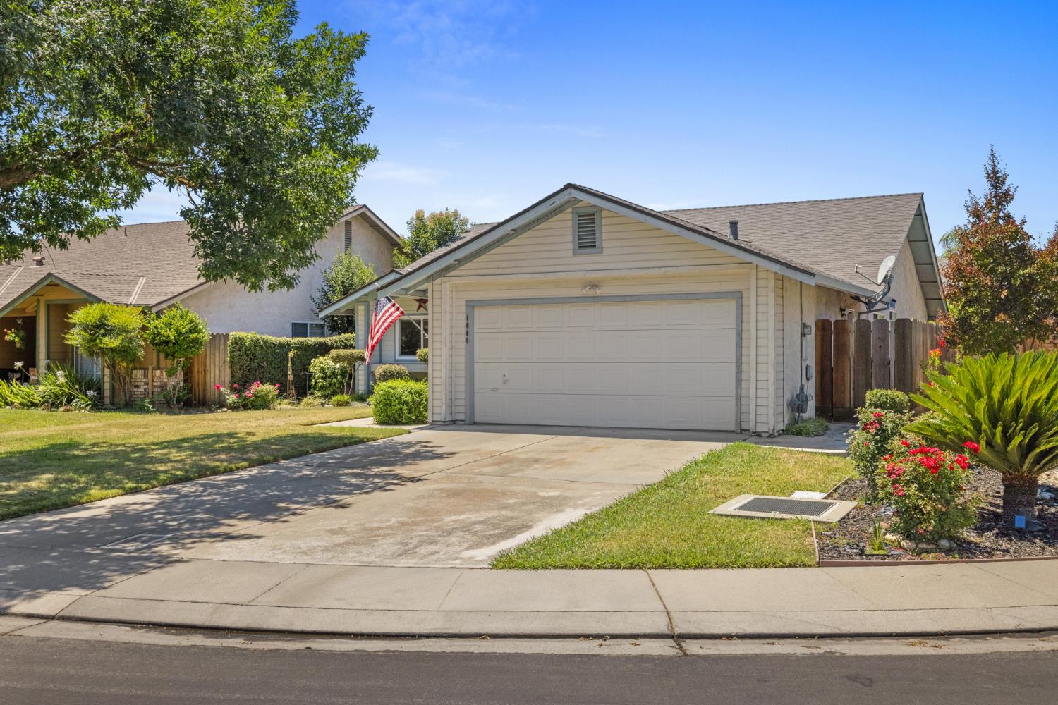Detail Gallery Image 1 of 36 For 1009 Bobcat Ct, Modesto,  CA 95358 - 3 Beds | 2 Baths