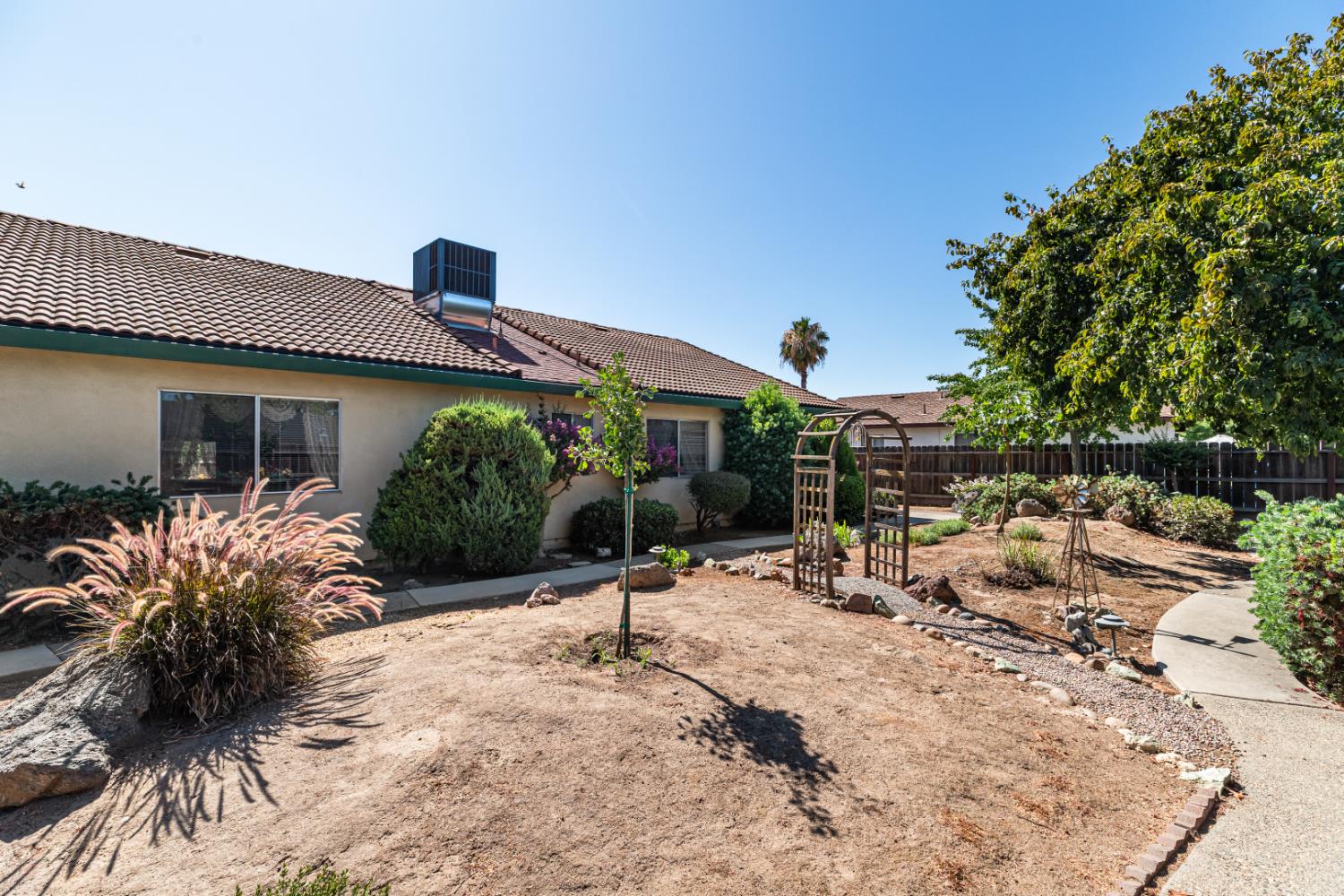 Detail Gallery Image 42 of 46 For 1009 Zinfandel Pl, Modesto,  CA 95351 - 3 Beds | 2 Baths