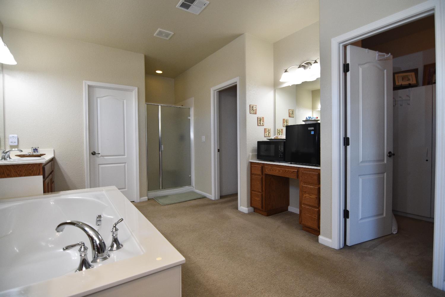 Detail Gallery Image 51 of 62 For 1923 Greenfield Dr, Turlock,  CA 95382 - 5 Beds | 3 Baths