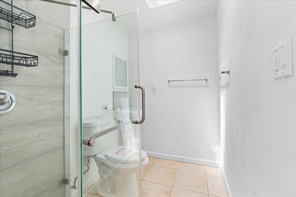 Detail Gallery Image 22 of 31 For 2117 Violet, Sacramento,  CA 95825 - 8 Beds | 4 Baths