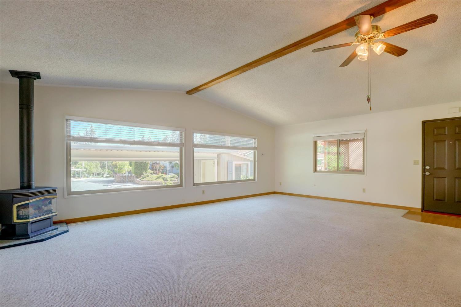 Detail Gallery Image 3 of 68 For 10046 Dalewood Way, Grass Valley,  CA 95949 - 2 Beds | 2 Baths