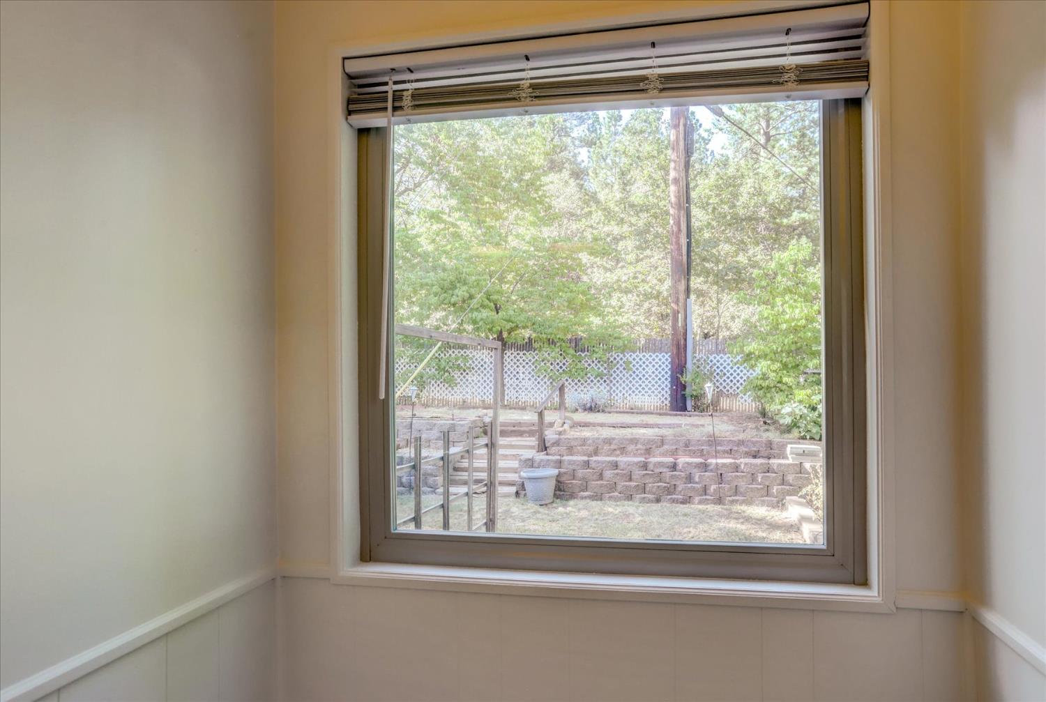 Detail Gallery Image 25 of 68 For 10046 Dalewood Way, Grass Valley,  CA 95949 - 2 Beds | 2 Baths