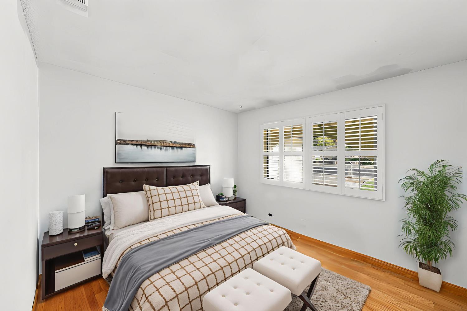Detail Gallery Image 12 of 14 For 423 El Dorado Dr, Woodland,  CA 95695 - 4 Beds | 2 Baths