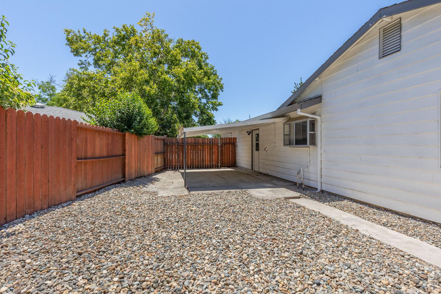Detail Gallery Image 38 of 40 For 2537 Warrego Way, Sacramento,  CA 95826 - 4 Beds | 2/1 Baths