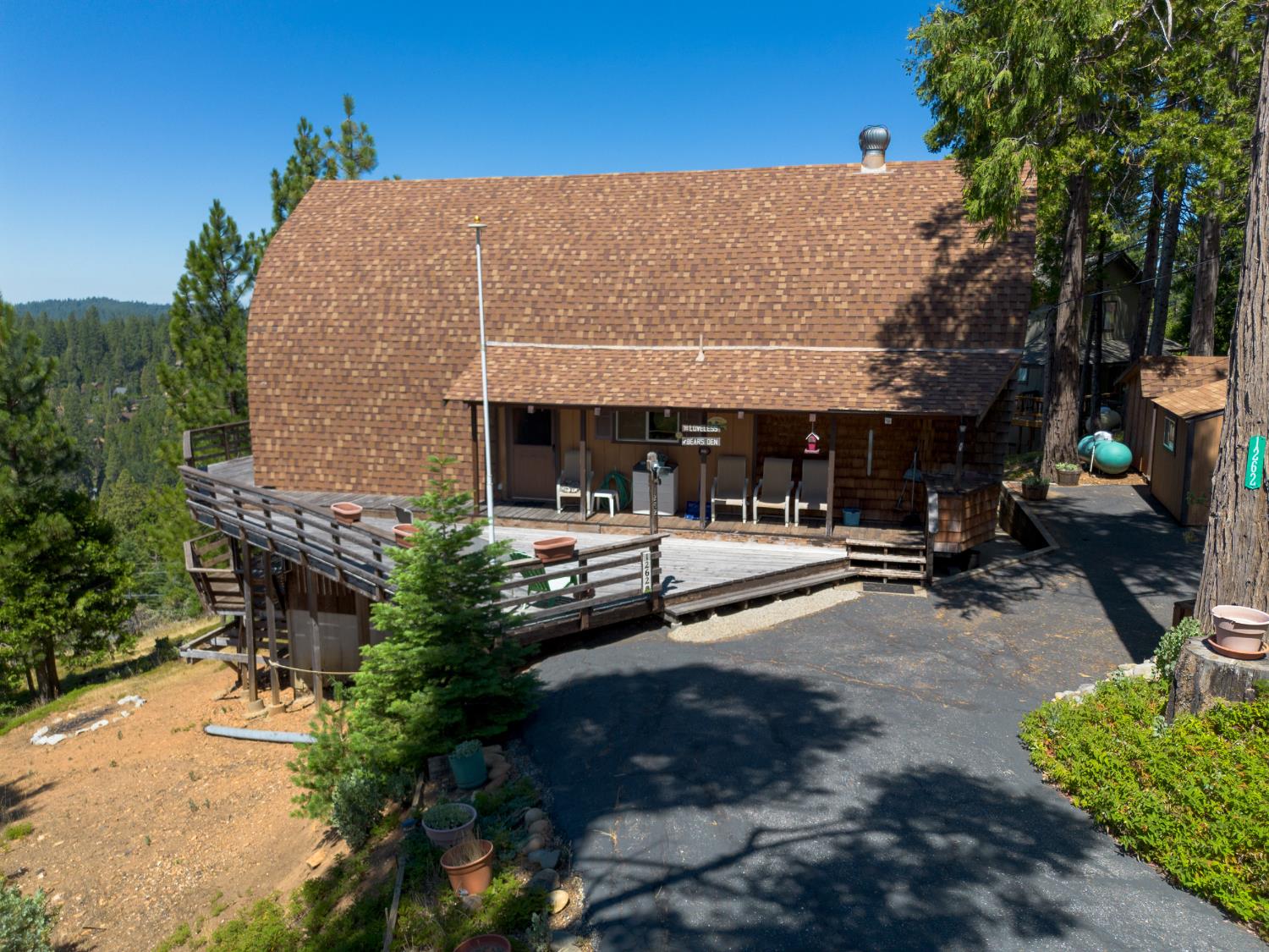 Detail Gallery Image 2 of 46 For 1262 Pebble Beach Way, Arnold,  CA 95223 - 3 Beds | 3 Baths