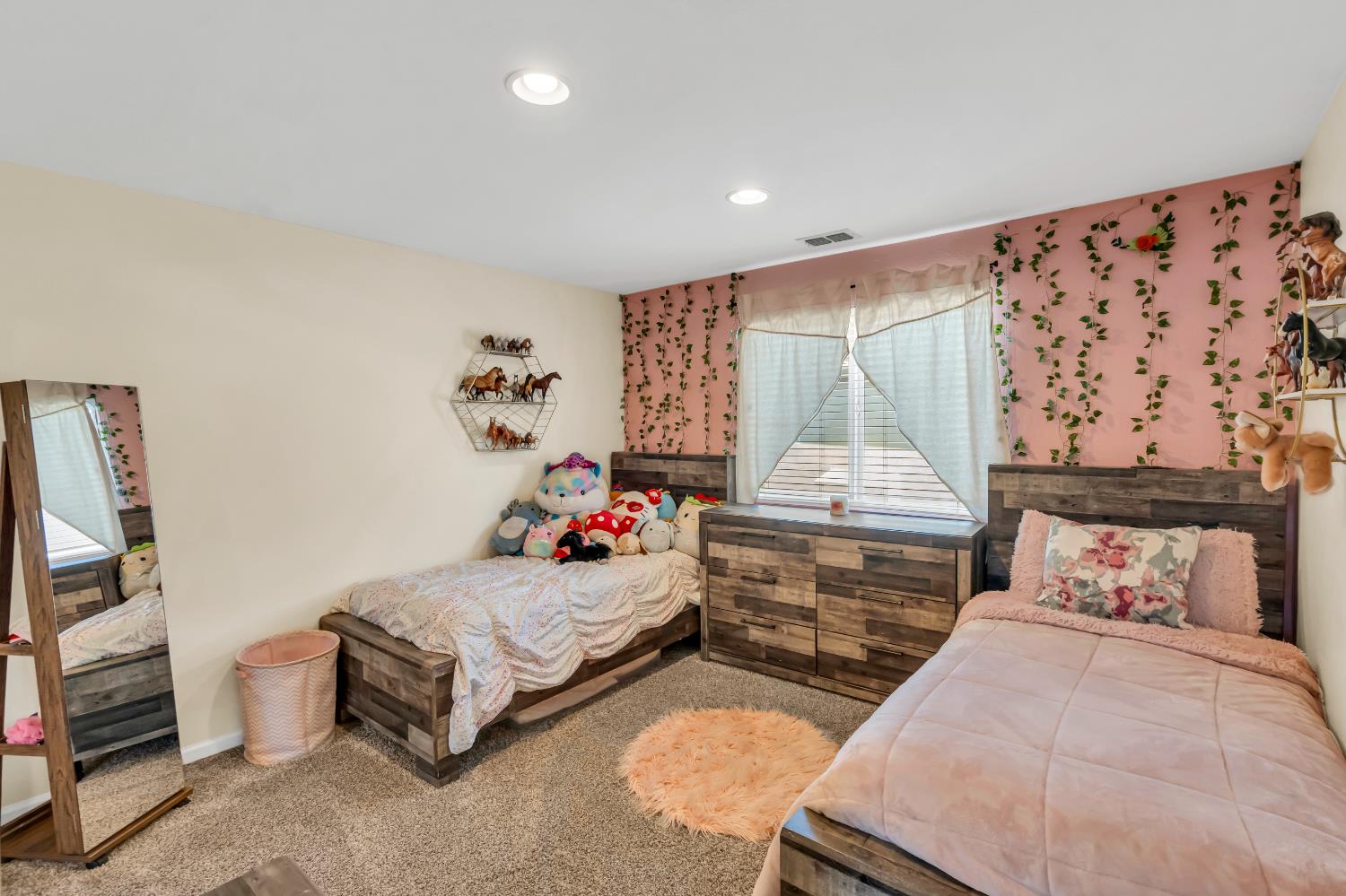 Detail Gallery Image 30 of 53 For 3962 Martis St, West Sacramento,  CA 95691 - 4 Beds | 2/1 Baths