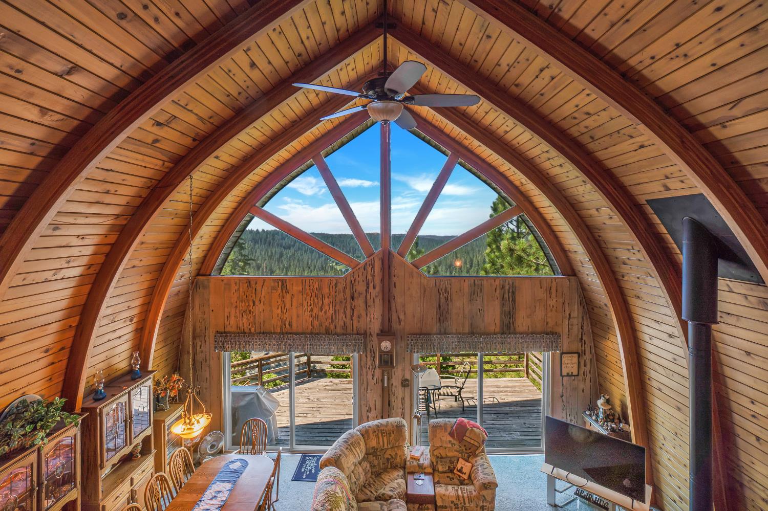 Detail Gallery Image 3 of 46 For 1262 Pebble Beach Way, Arnold,  CA 95223 - 3 Beds | 3 Baths