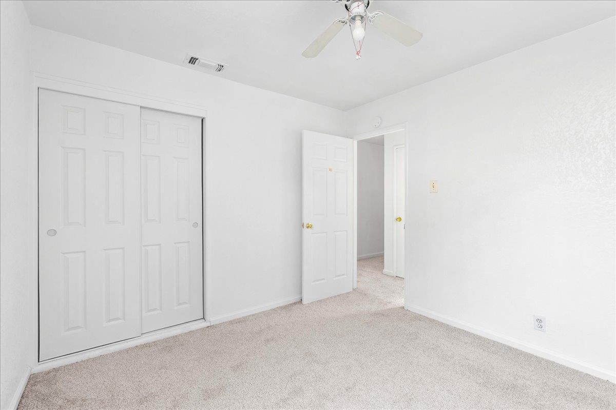 Detail Gallery Image 14 of 31 For 2117 Violet, Sacramento,  CA 95825 - 8 Beds | 4 Baths