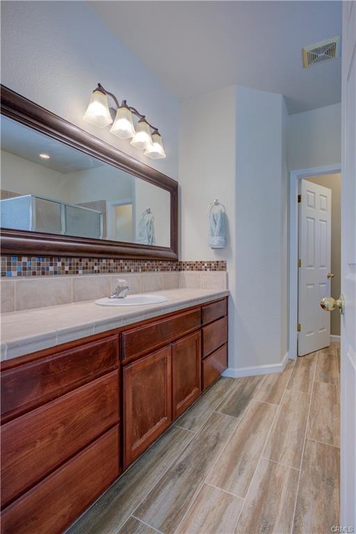 Detail Gallery Image 31 of 54 For 1443 Favier Dr, Merced,  CA 95340 - 5 Beds | 2/1 Baths