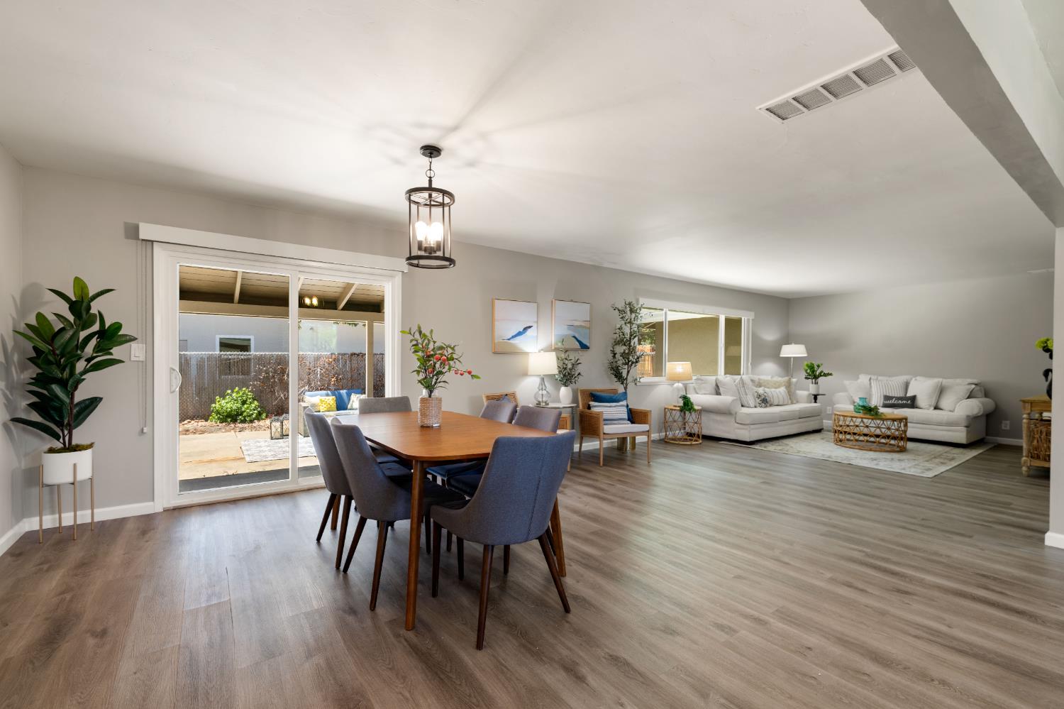 Detail Gallery Image 16 of 49 For 9100 La Serena Dr, Fair Oaks,  CA 95628 - 3 Beds | 2 Baths