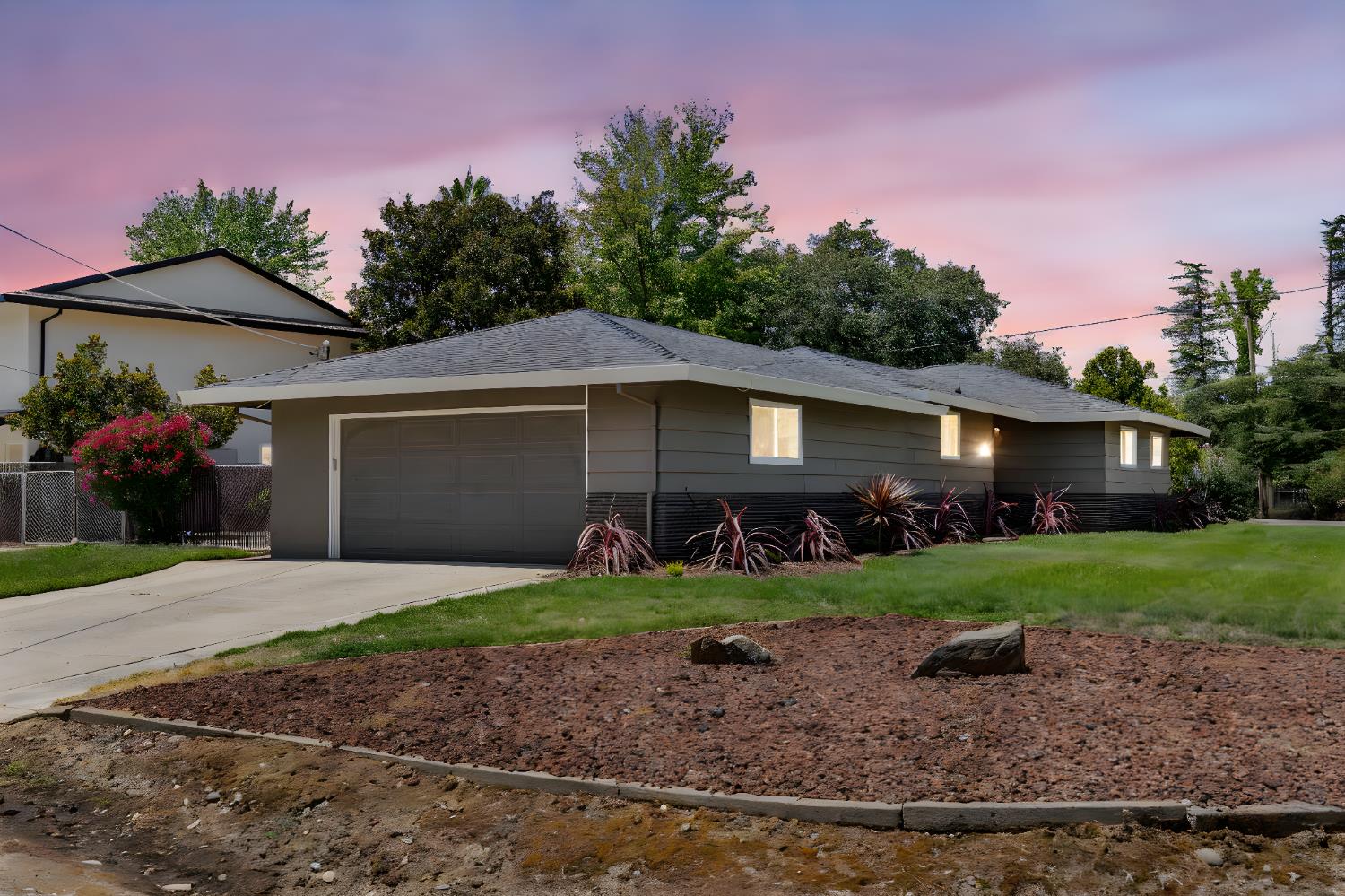 Detail Gallery Image 5 of 49 For 9100 La Serena Dr, Fair Oaks,  CA 95628 - 3 Beds | 2 Baths